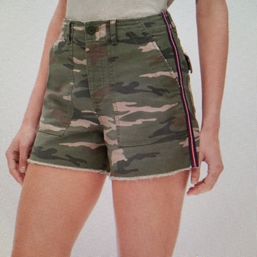 Gap Camouflage utility short 2